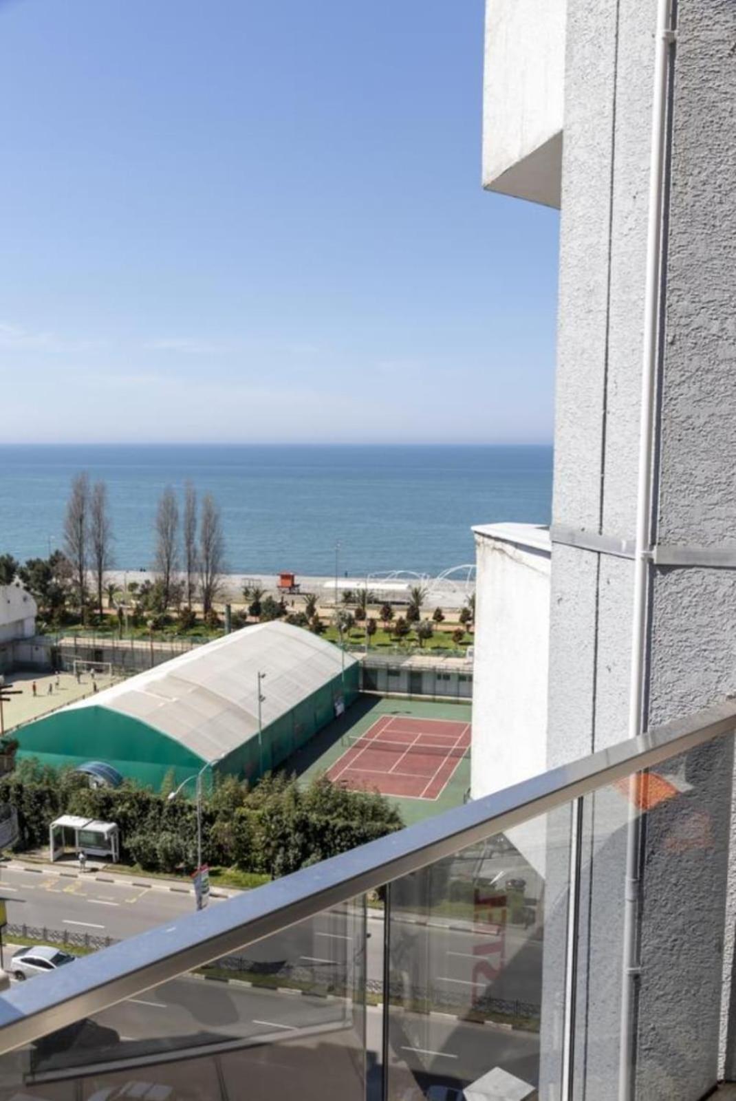 Apartment Orbi Lux Batumi Exteriör bild