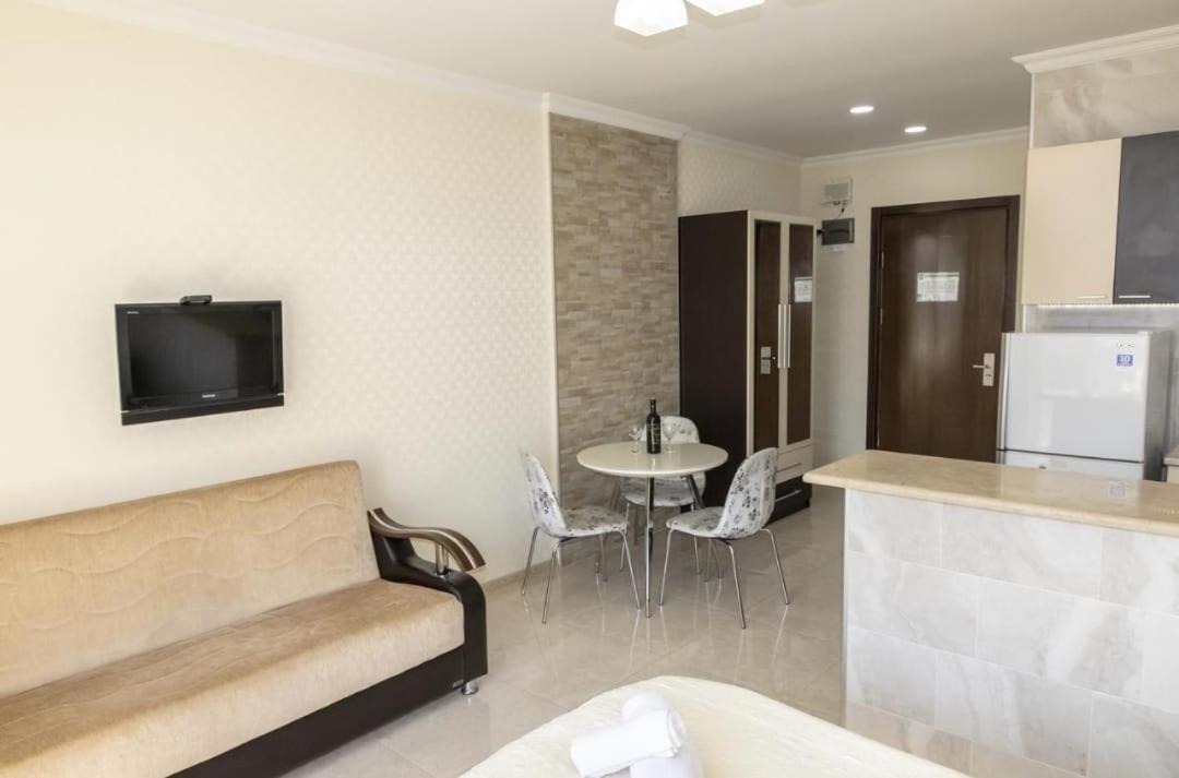 Apartment Orbi Lux Batumi Exteriör bild