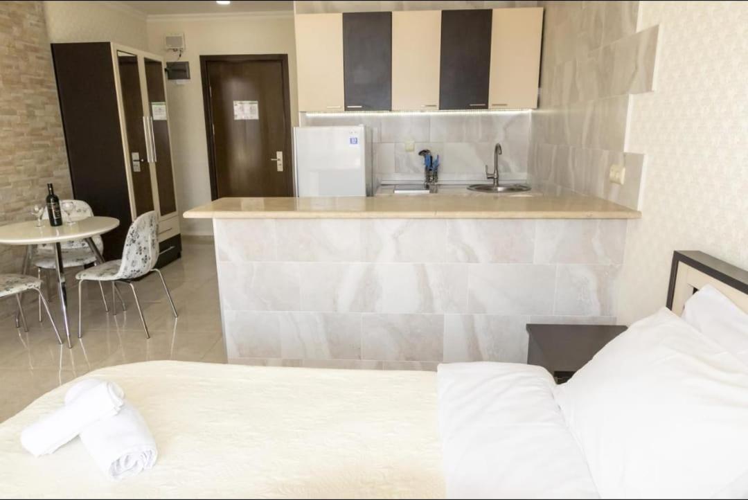 Apartment Orbi Lux Batumi Exteriör bild